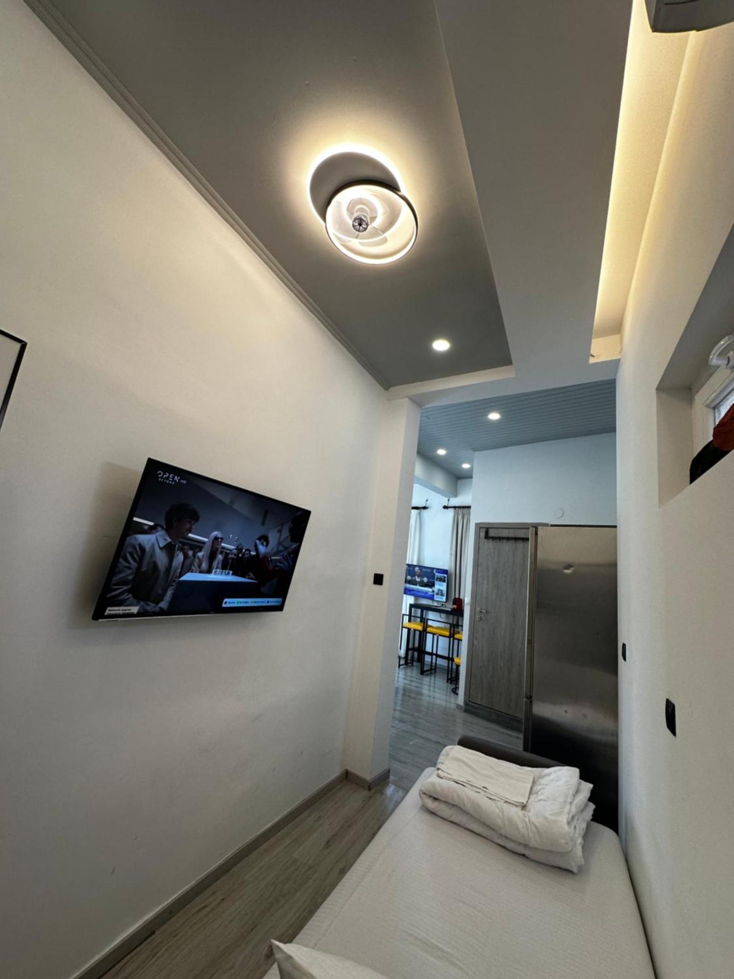 Travelers Luxury Suites, Studios & Apartments Corfu  Buitenkant foto