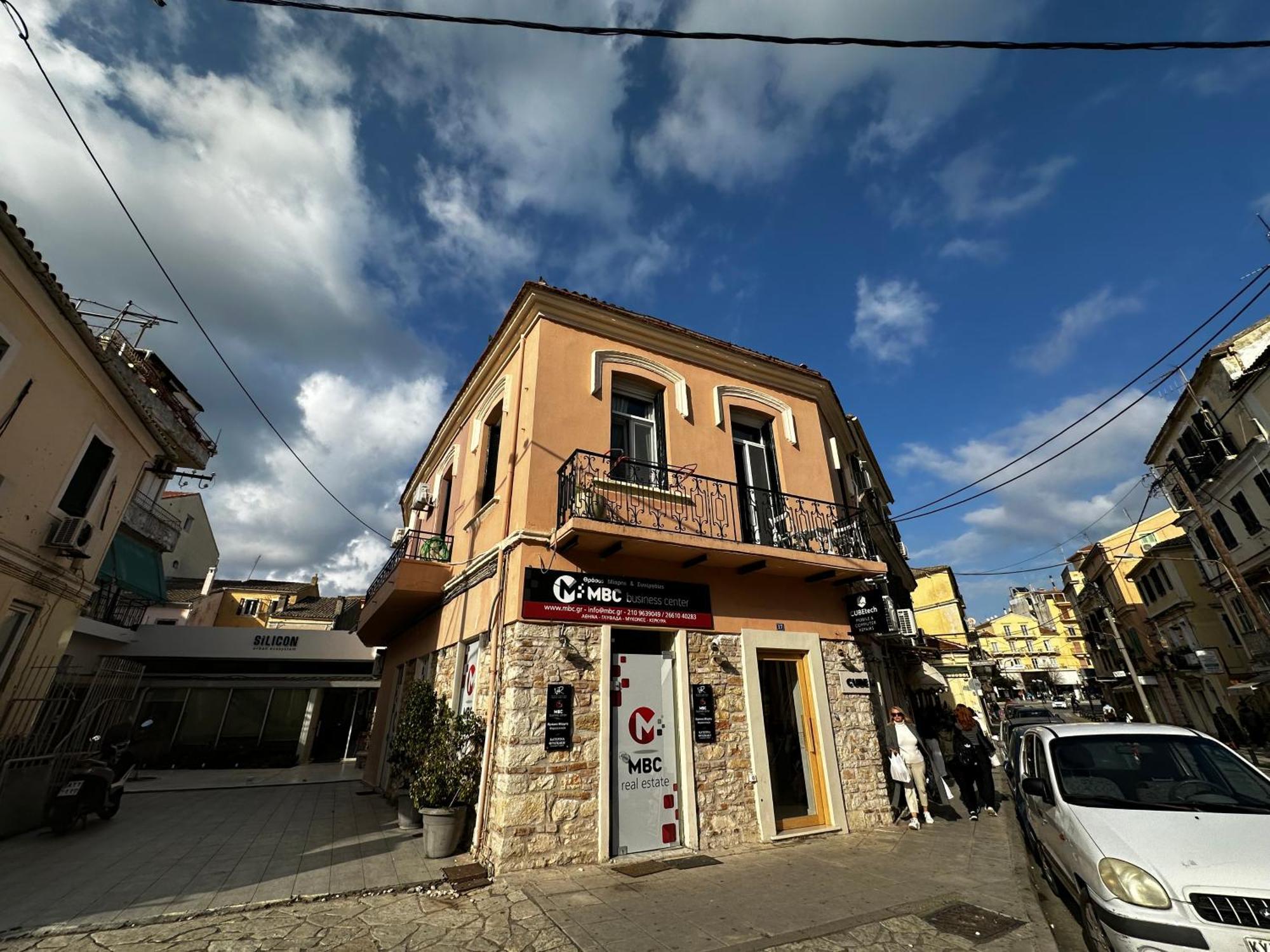 Travelers Luxury Suites, Studios & Apartments Corfu  Buitenkant foto