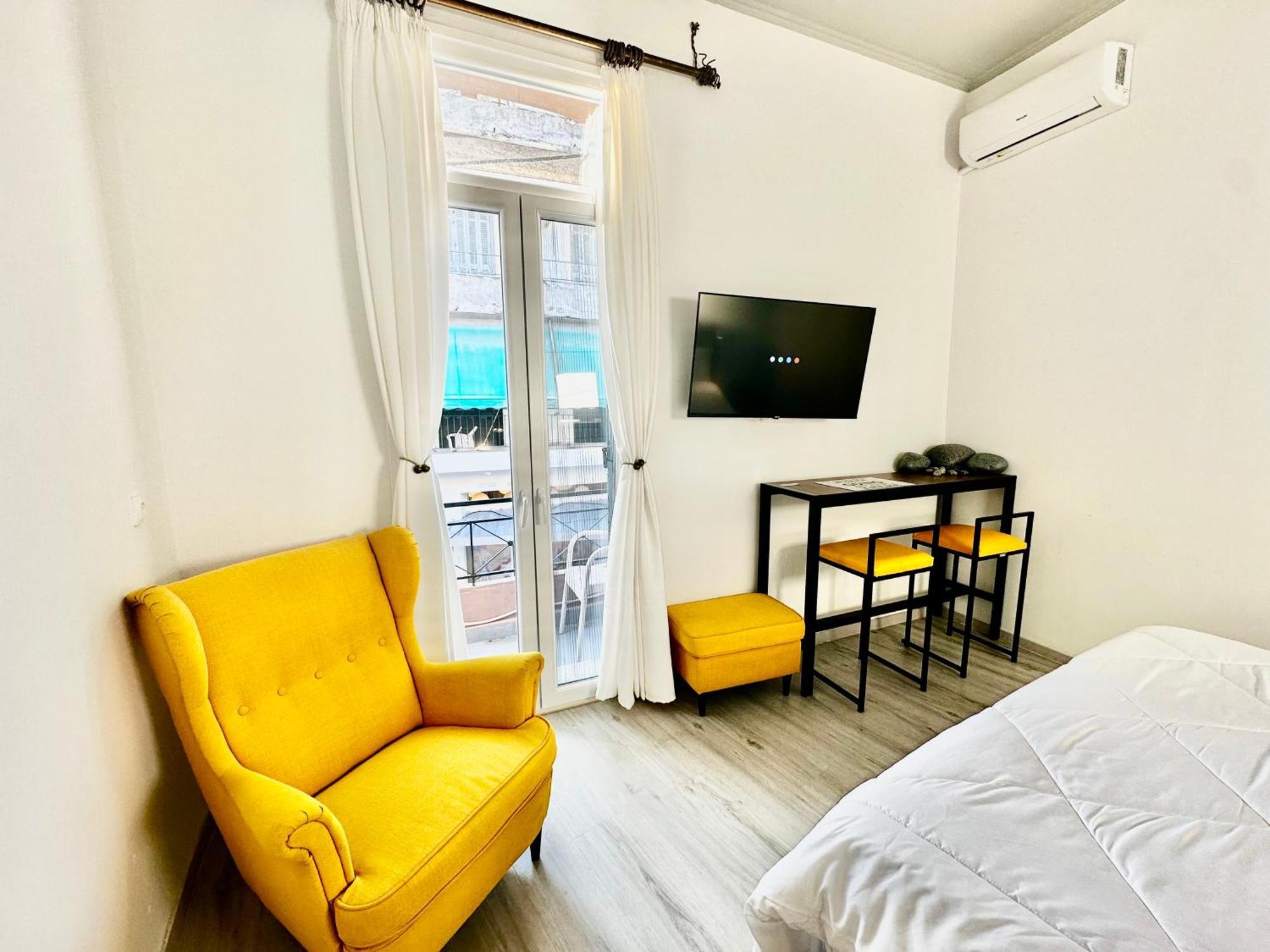 Travelers Luxury Suites, Studios & Apartments Corfu  Buitenkant foto