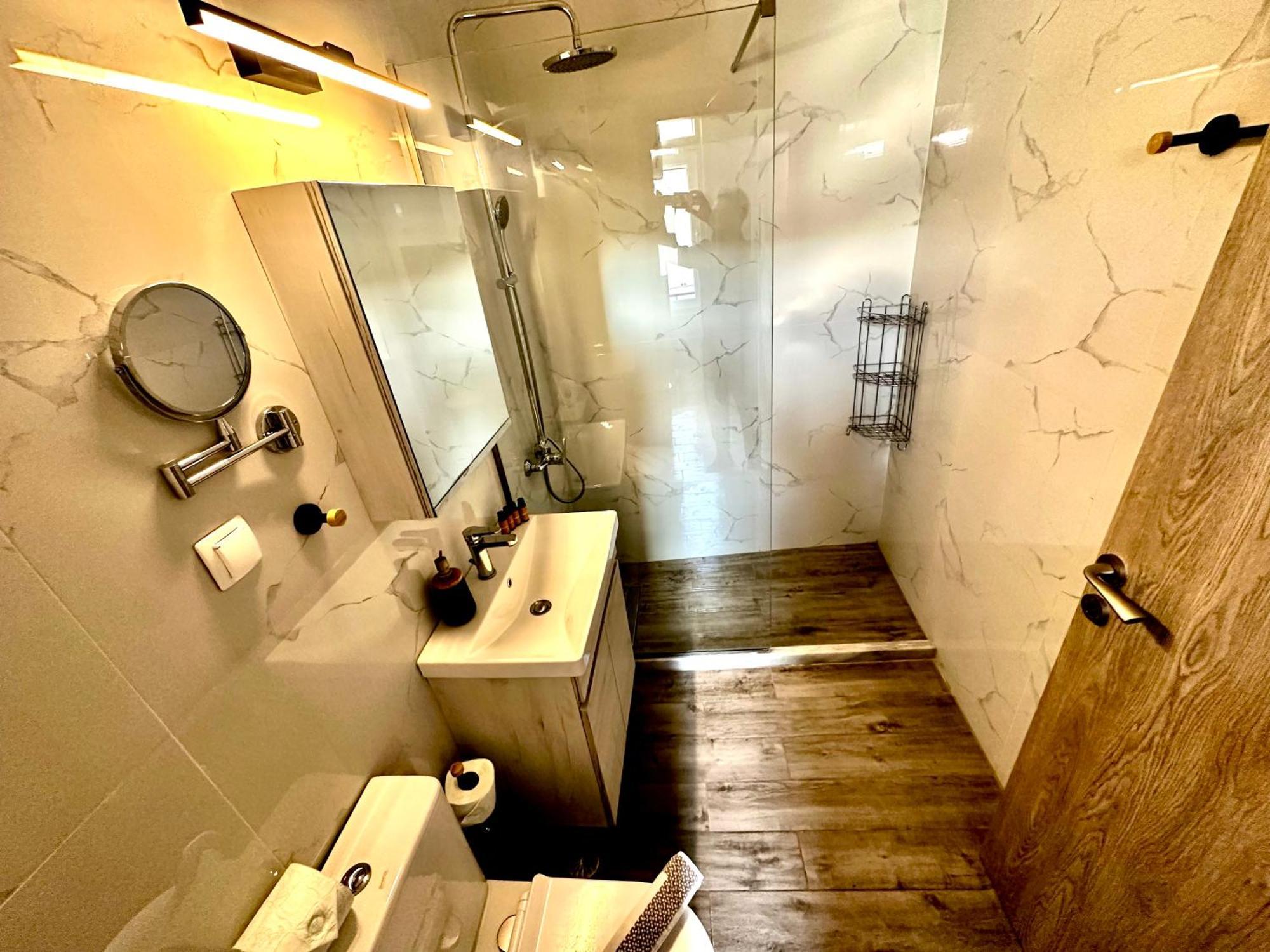 Travelers Luxury Suites, Studios & Apartments Corfu  Buitenkant foto